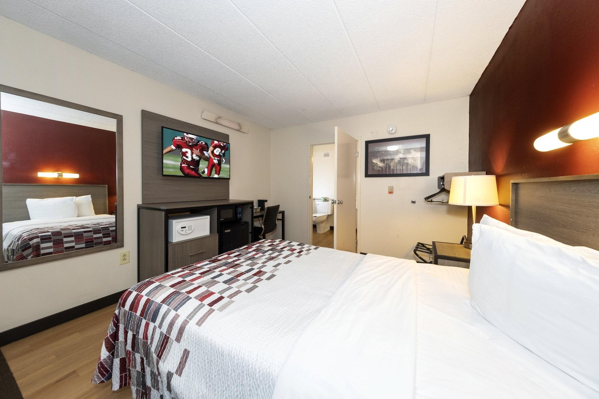 Red Roof Inn Edison Εξωτερικό φωτογραφία