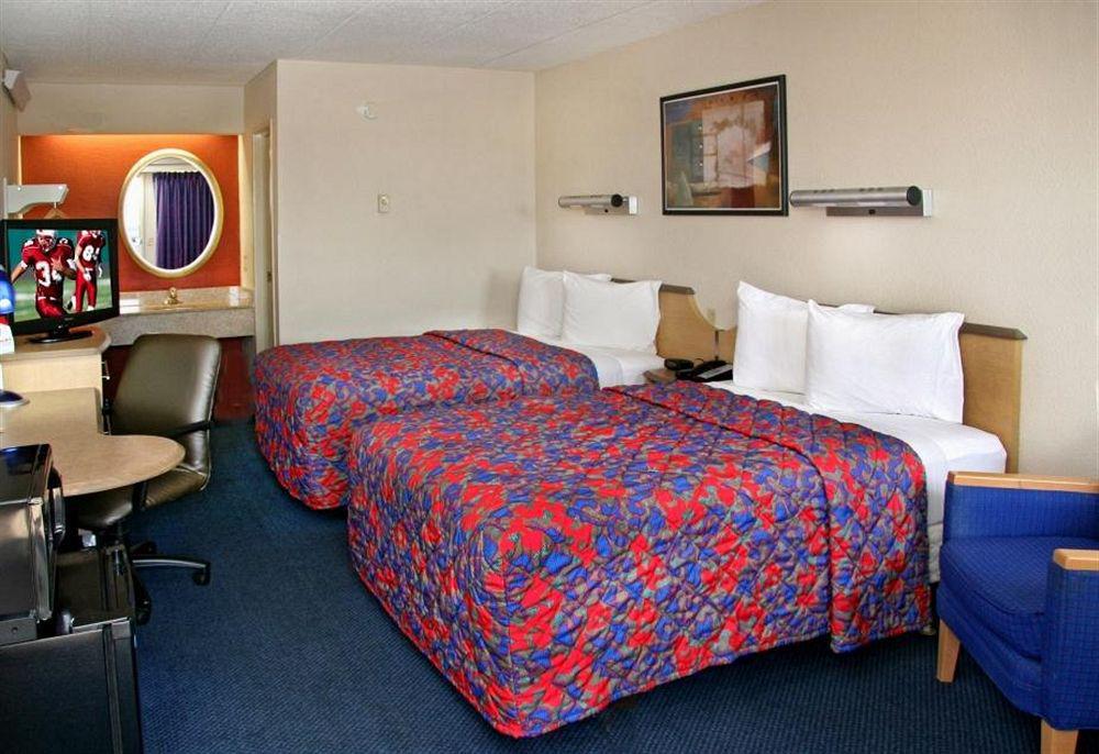 Red Roof Inn Edison Δωμάτιο φωτογραφία