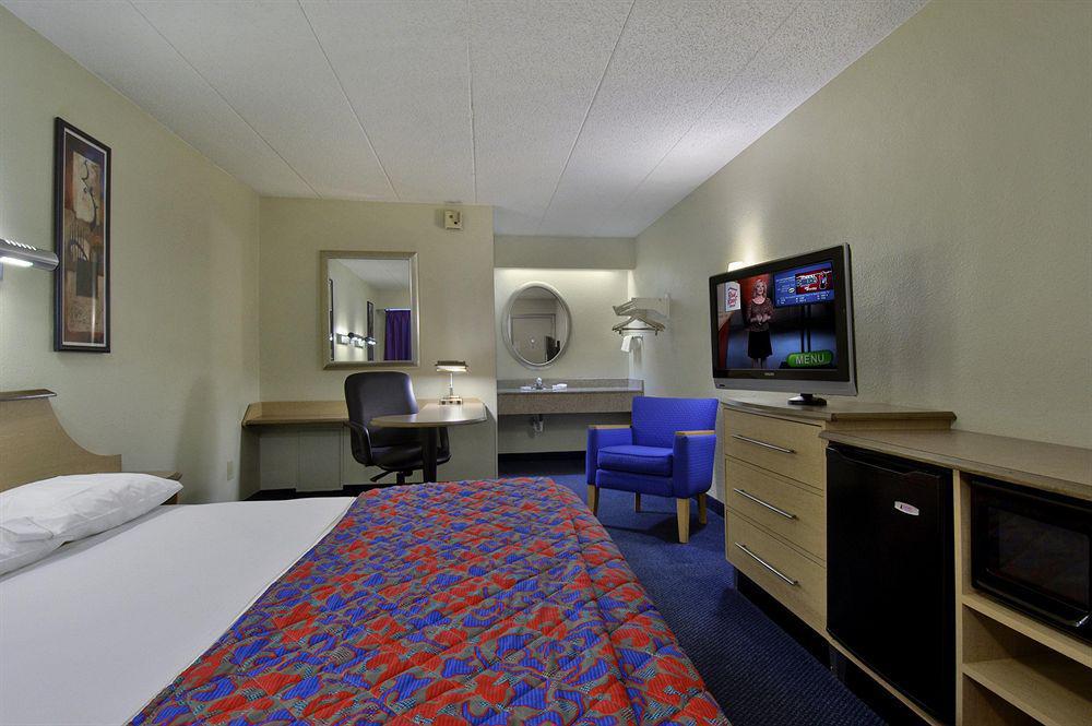 Red Roof Inn Edison Δωμάτιο φωτογραφία